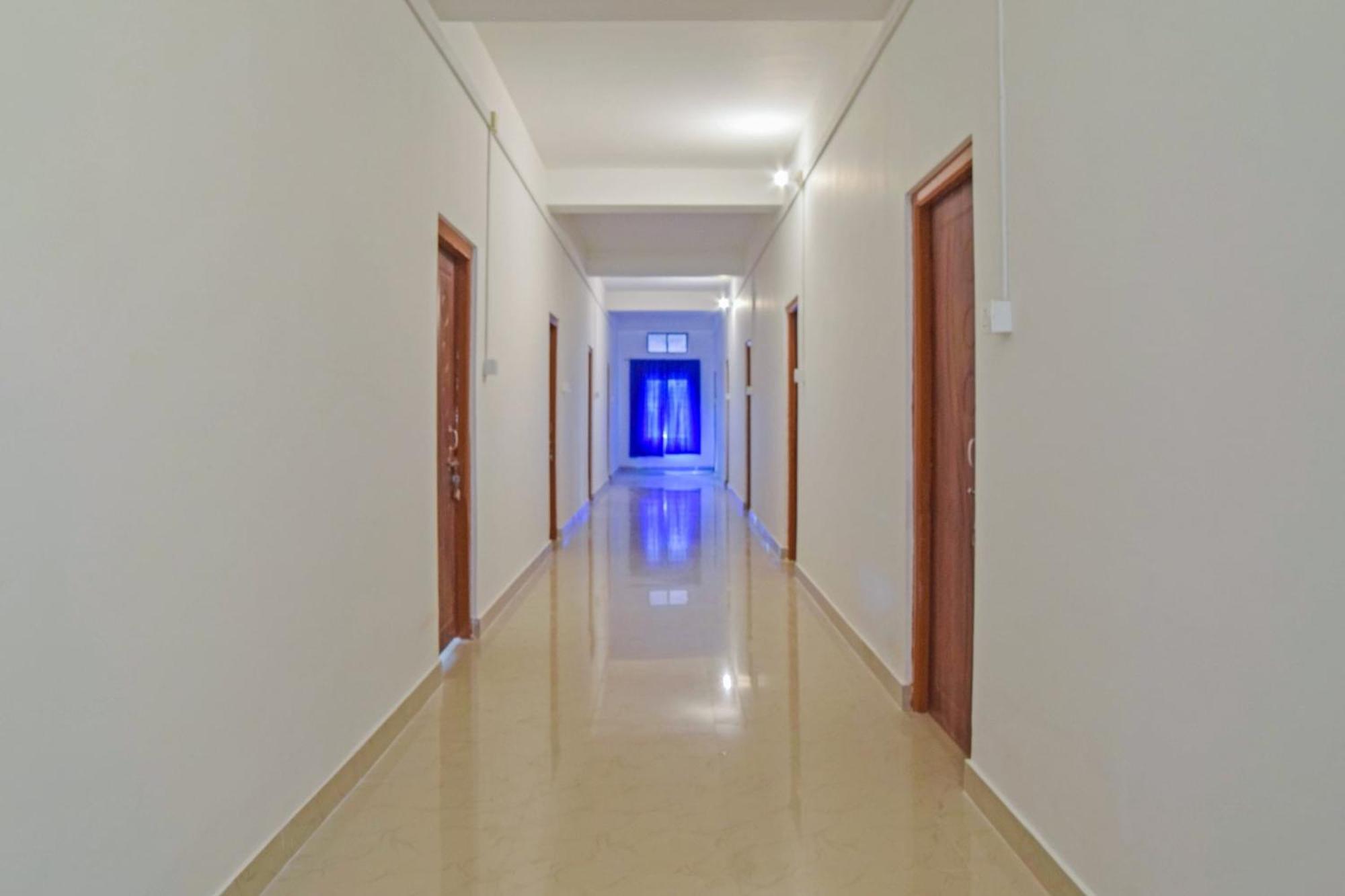 Spot On Jp Guest House Kaharpara Екстериор снимка